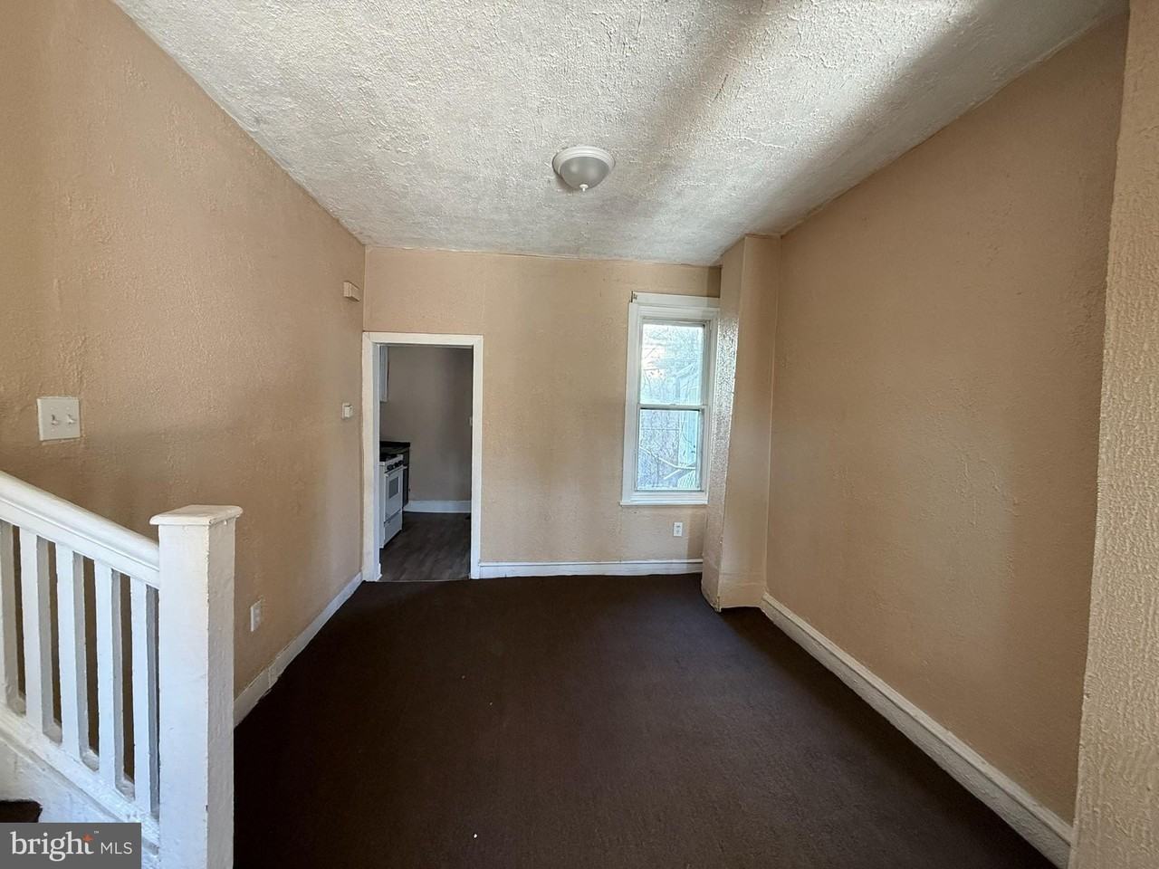 2411 W Indiana Ave - Photo 3 of 11