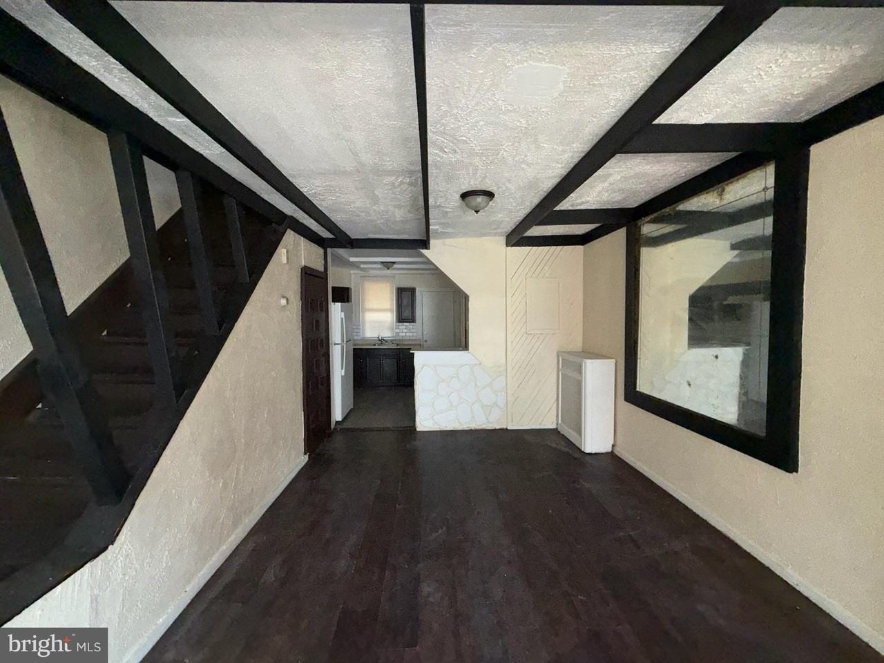 4929 N Franklin St - Photo 3 of 8