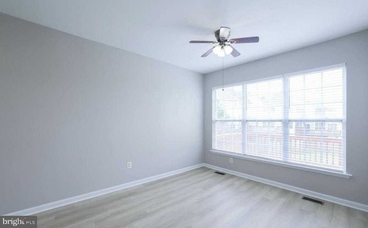 20484 Blue Heron Ter - Photo 3 of 24