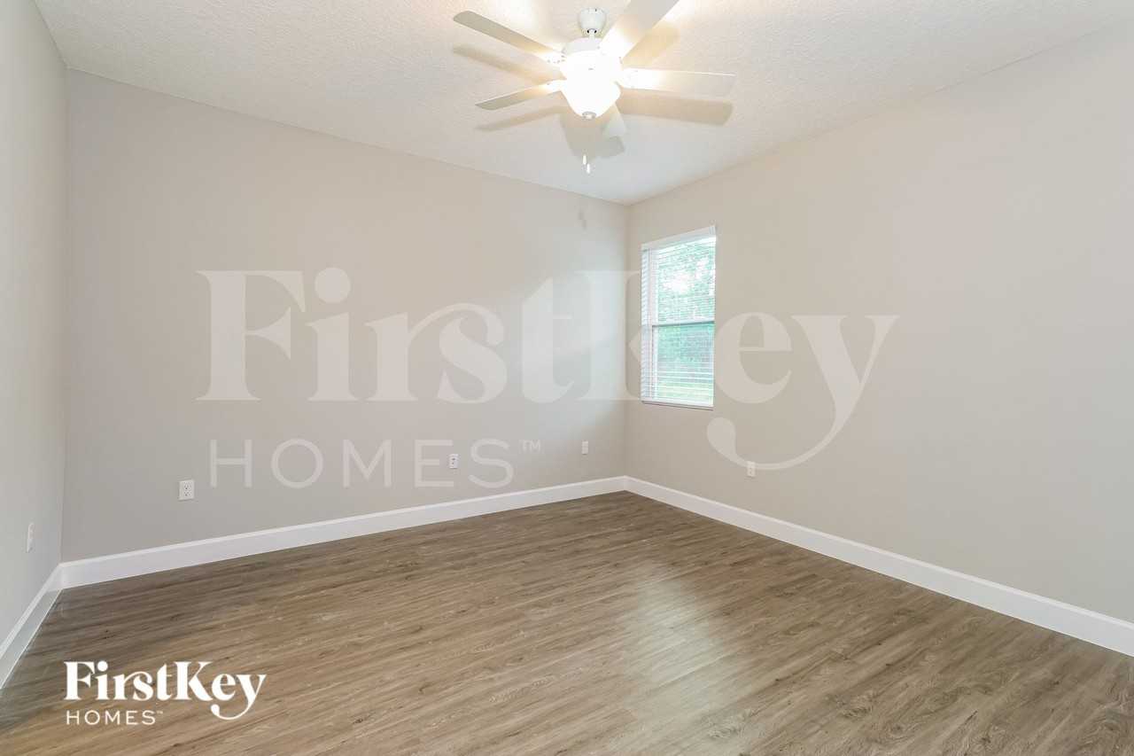 121 Dailey St Se - Photo 7 of 19