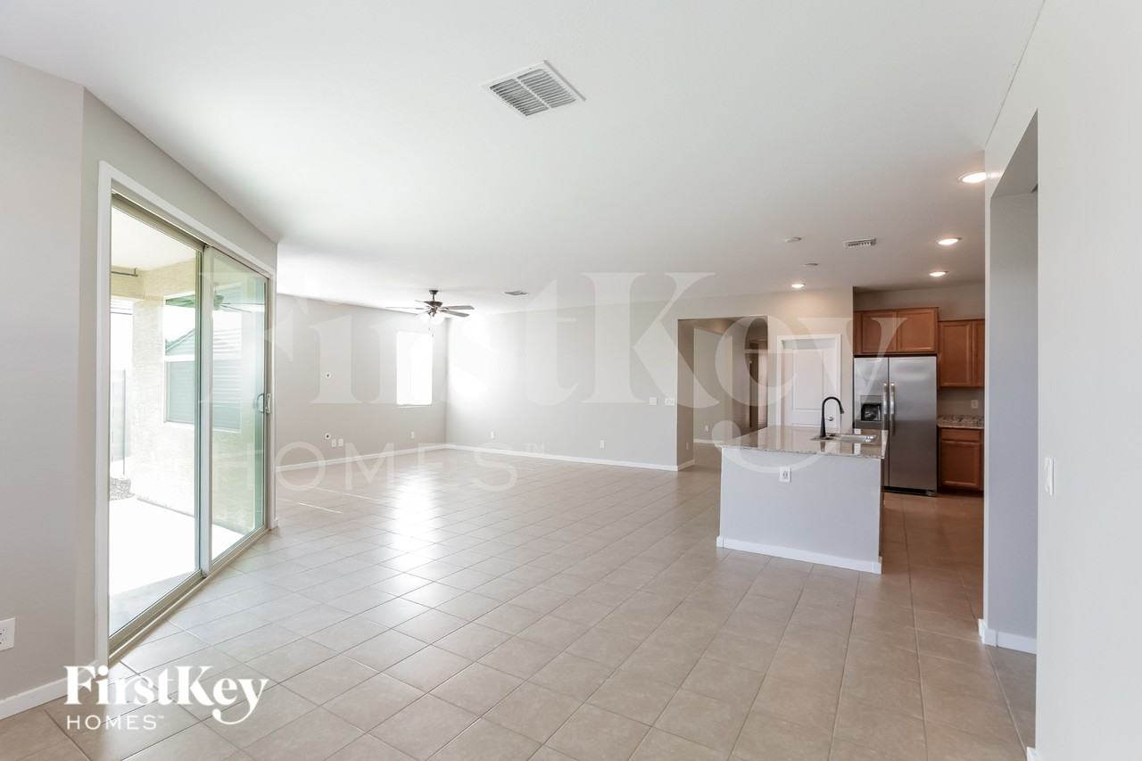 30299 N Hummingbird Ln - Photo 5 of 16