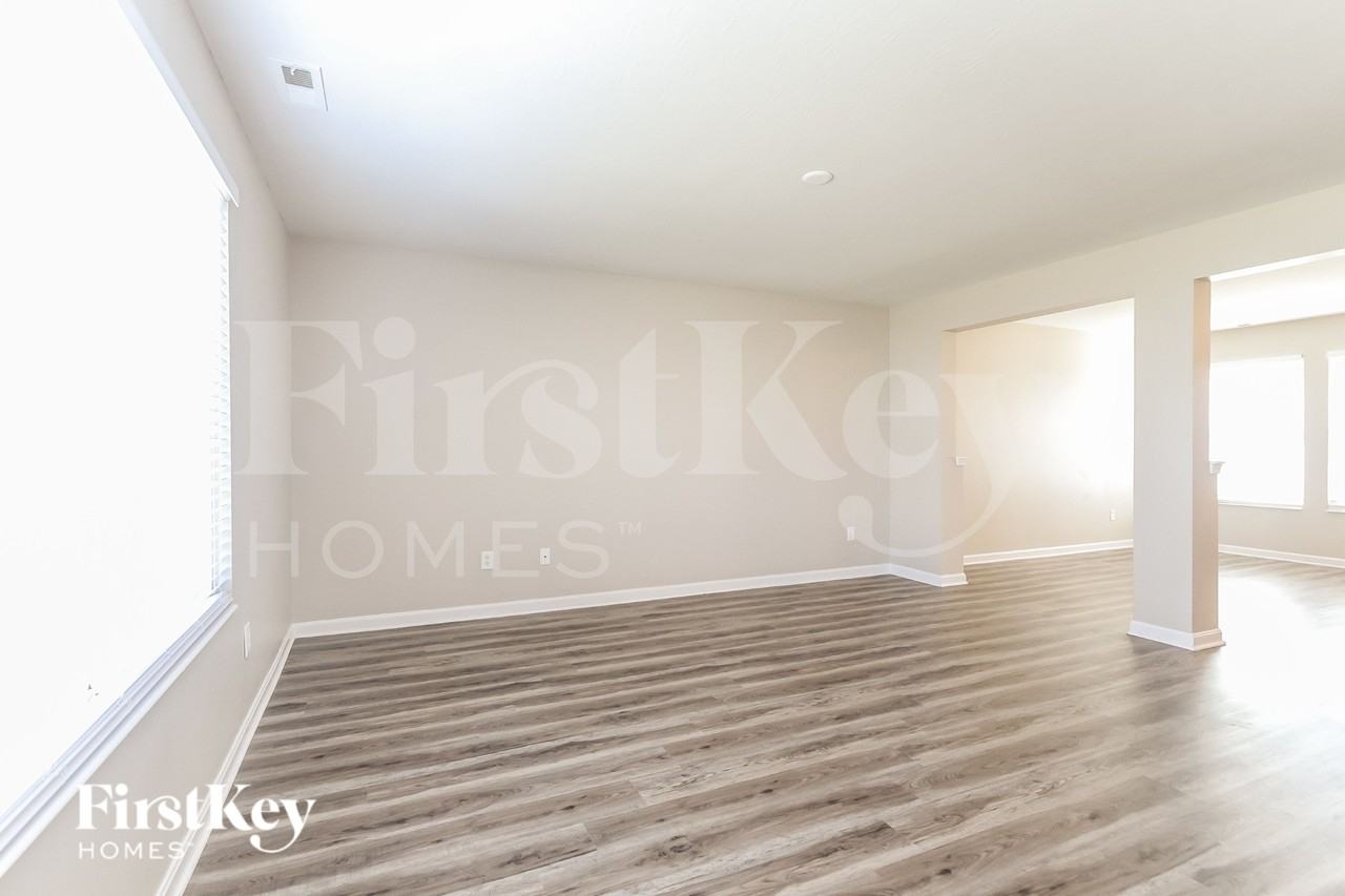 6159 N Woods Edge Dr - Photo 5 of 15