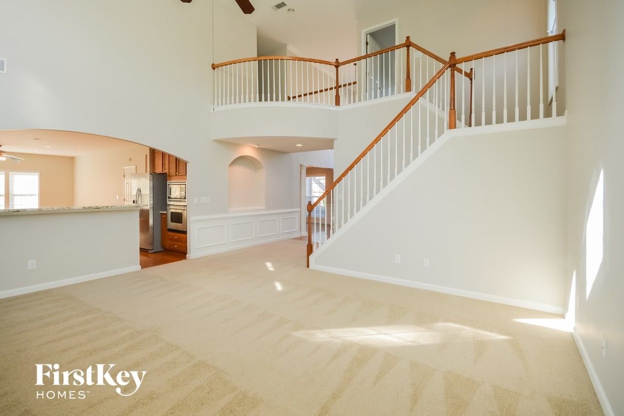 1382 Fall River Dr - Photo 3 of 15