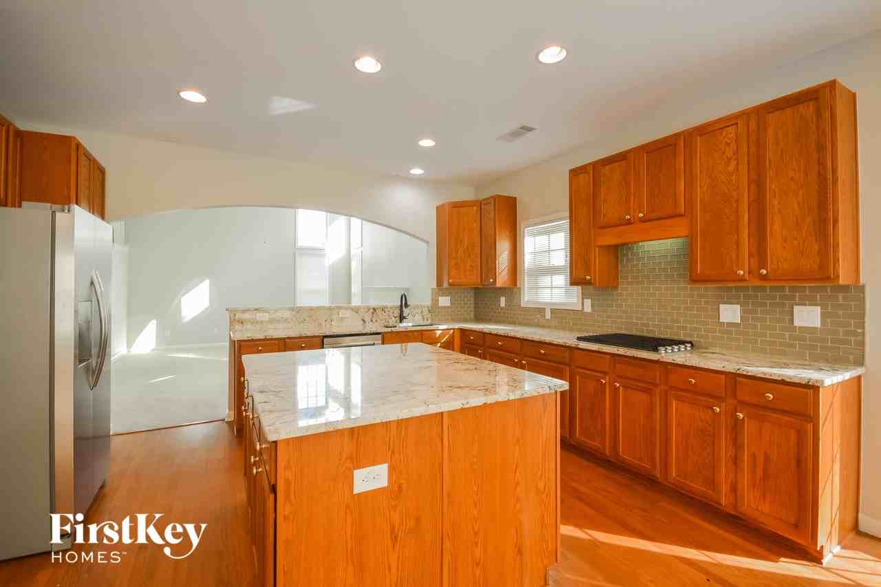 1382 Fall River Dr - Photo 6 of 15