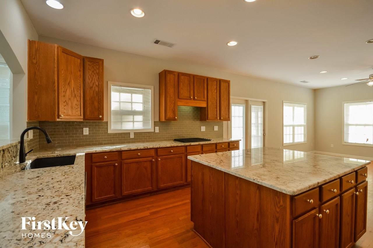 1382 Fall River Dr - Photo 7 of 15