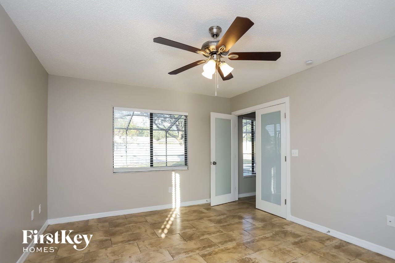 1503 Chepacket St - Photo 6 of 15