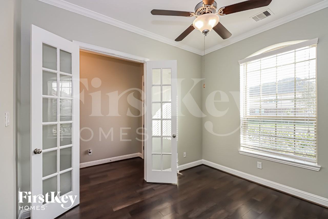 7511 Irby Cobb Blvd - Photo 3 of 15