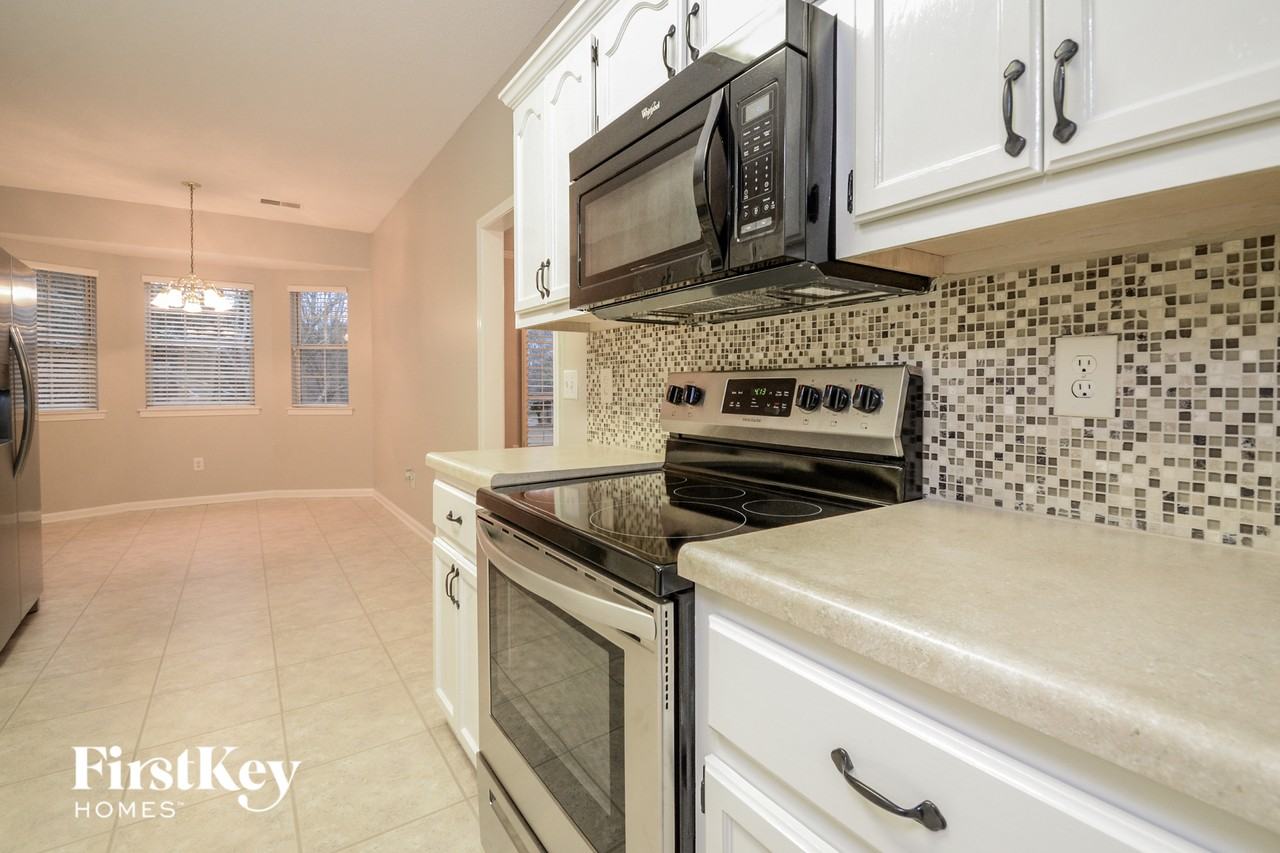 5120 Alex Way - Photo 5 of 15