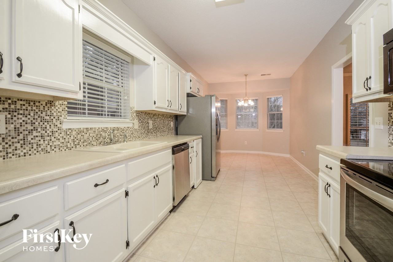 5120 Alex Way - Photo 6 of 15