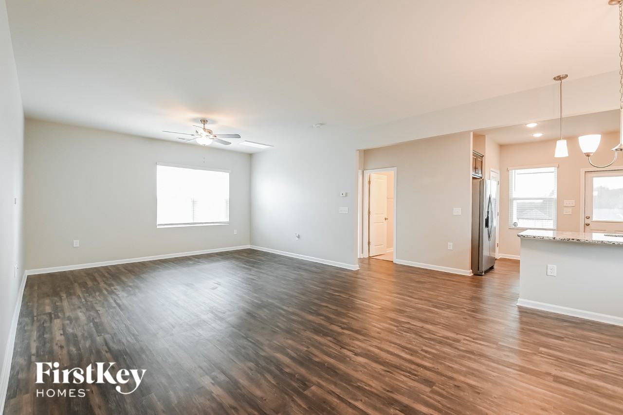 2114 Attend Xing - Photo 2 of 15