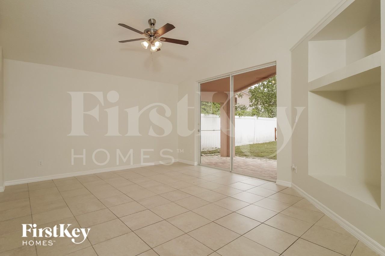 13207 Chattanooga Ln - Photo 4 of 15