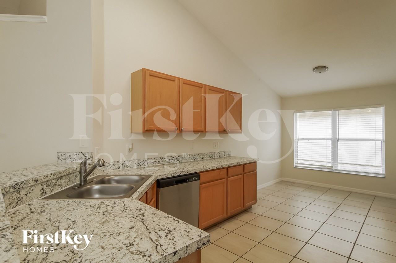 13207 Chattanooga Ln - Photo 7 of 15