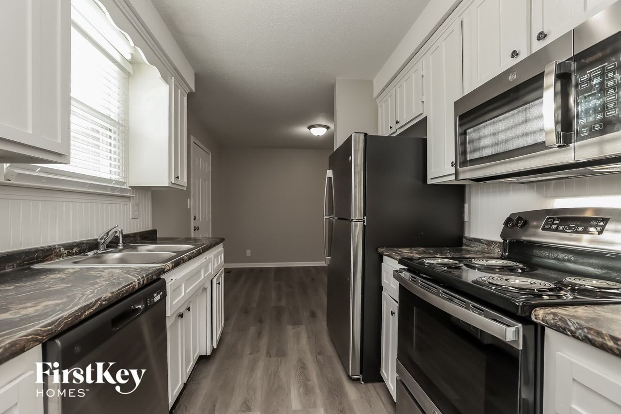 1831 Palamino Dr - Photo 6 of 15