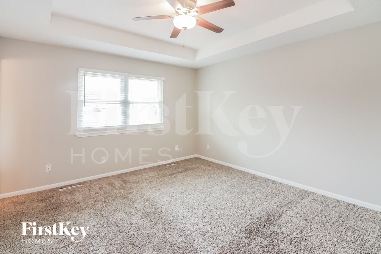 909 Minnie Ave - Photo 7 of 16