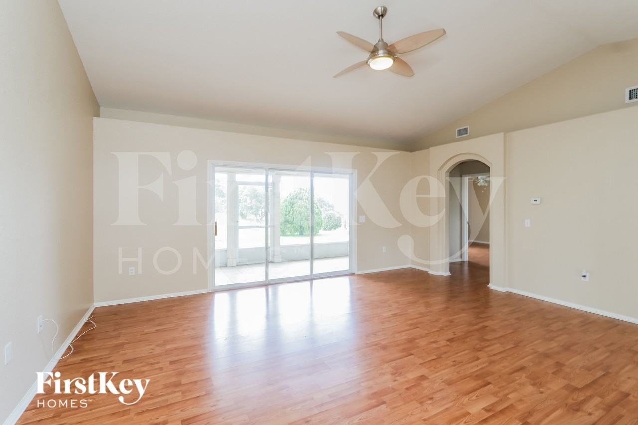 8211 Westmont Terrace Dr - Photo 2 of 15