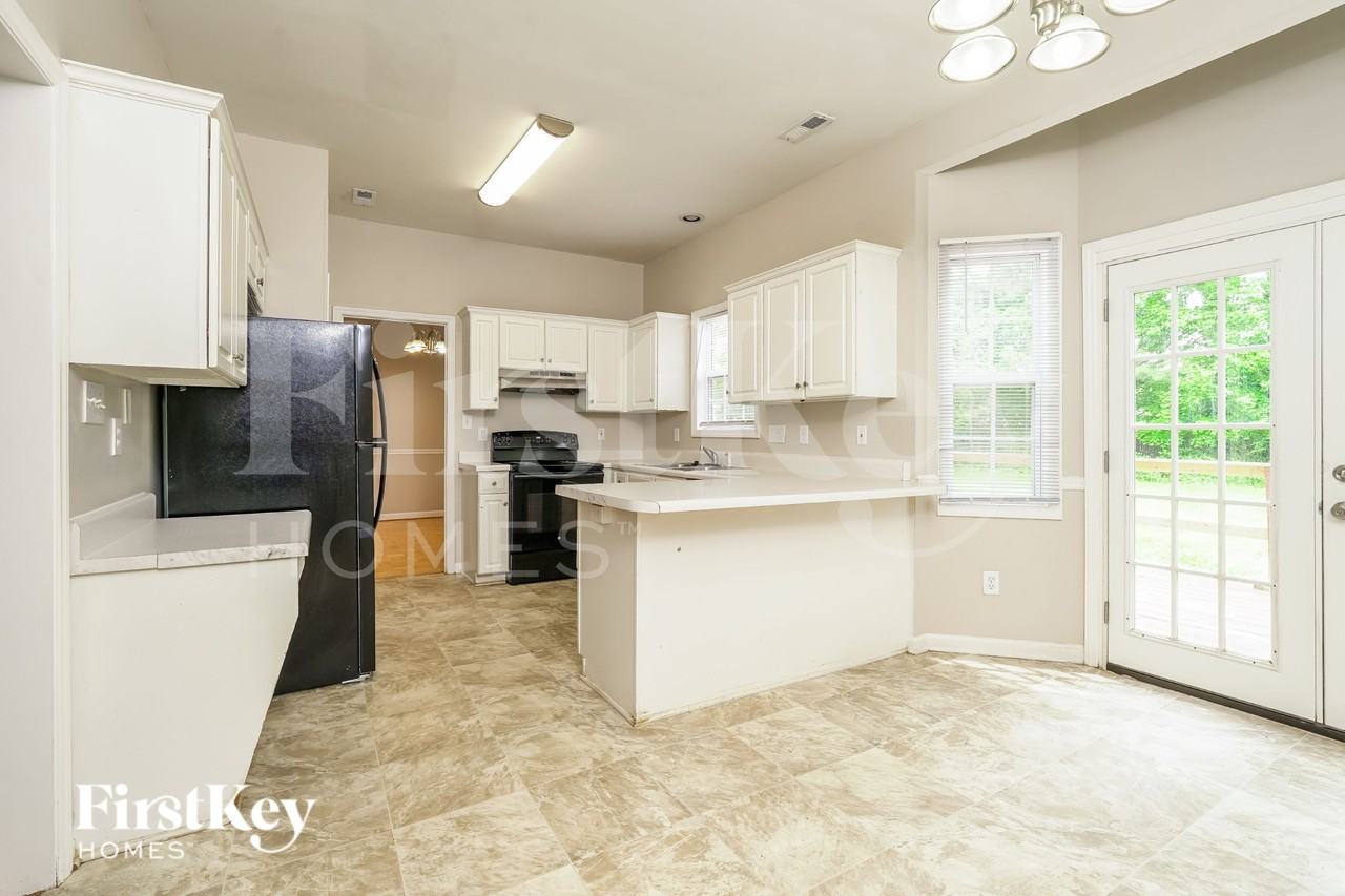 3908 Melco Ct - Photo 6 of 16