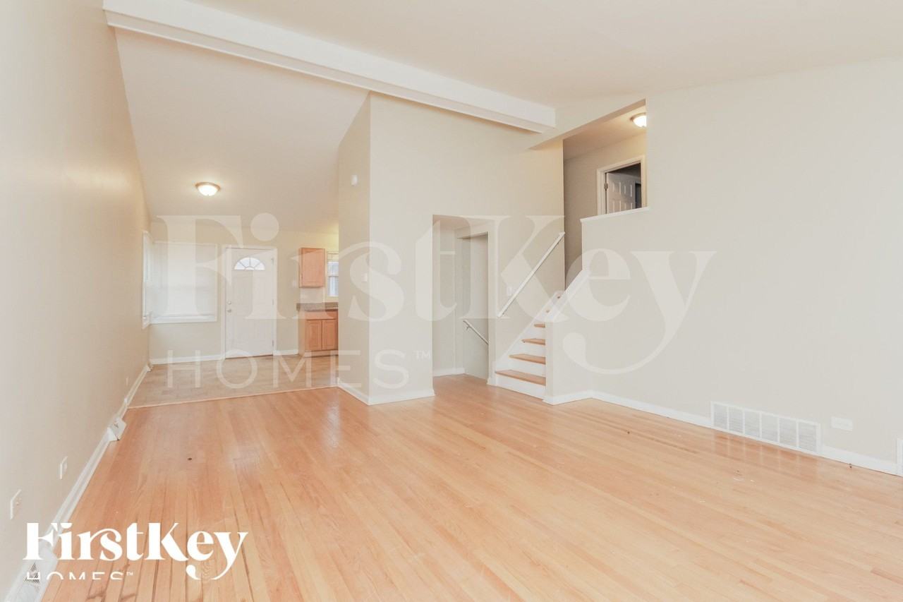 3434 218th St - Photo 4 of 16