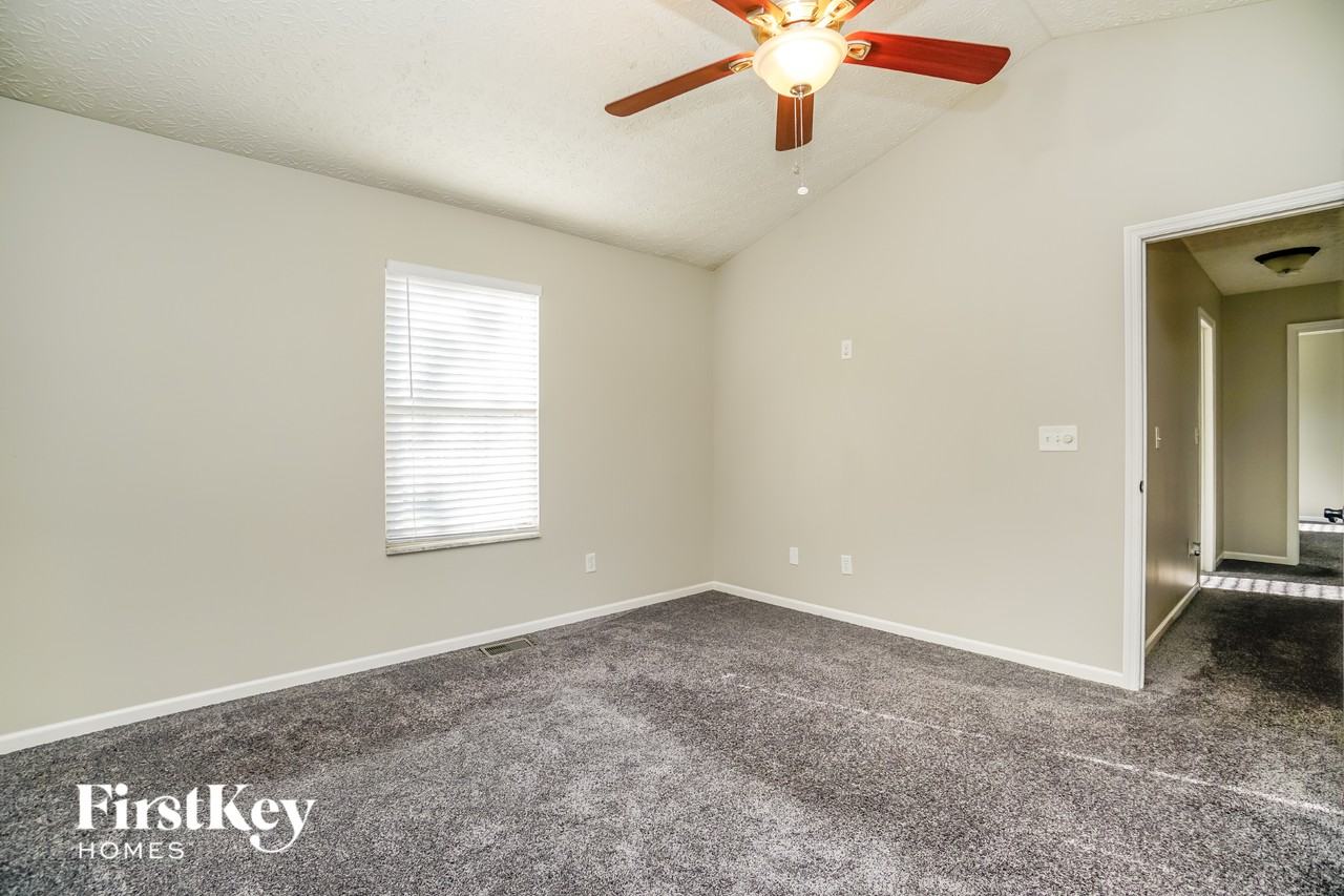 339 Shyanne Dr - Photo 7 of 15