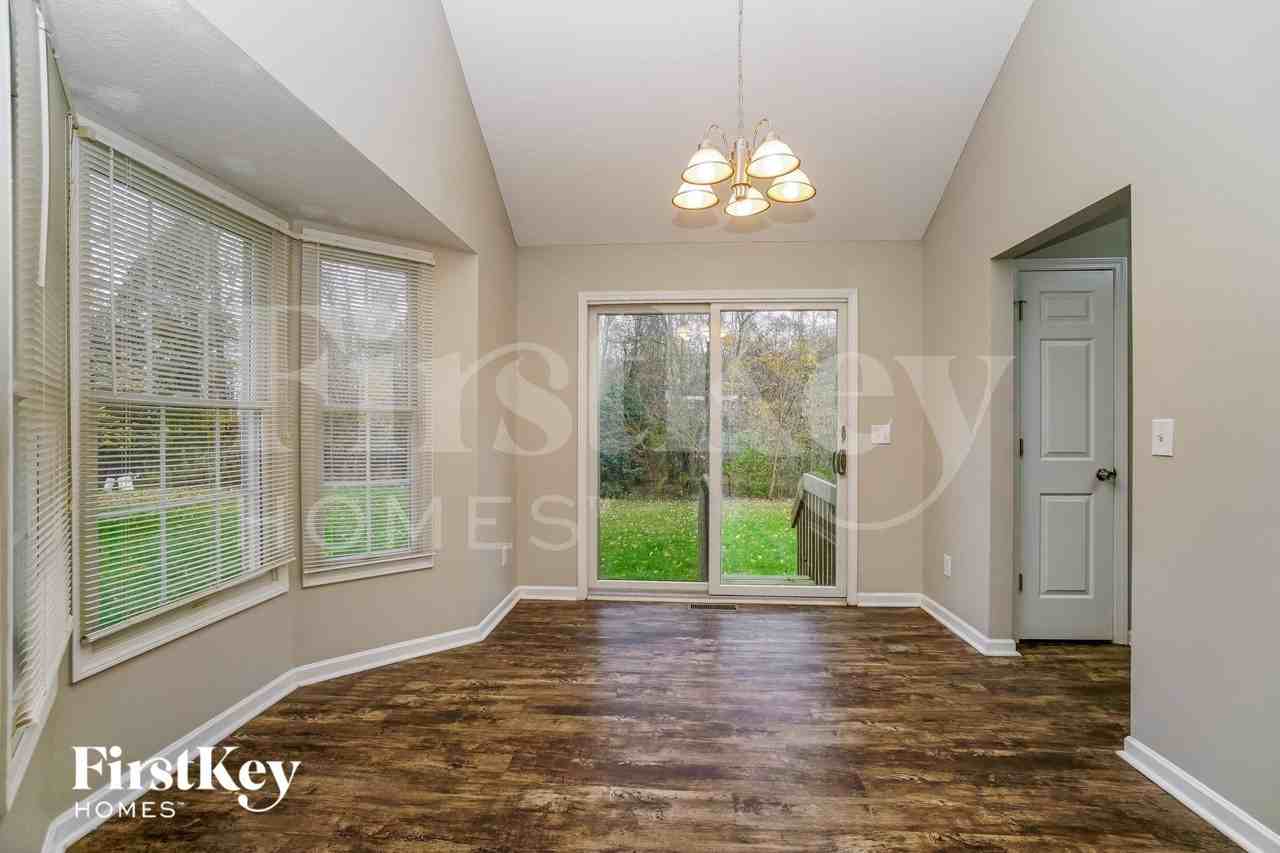 2673 Cross Creek Ave - Photo 5 of 15