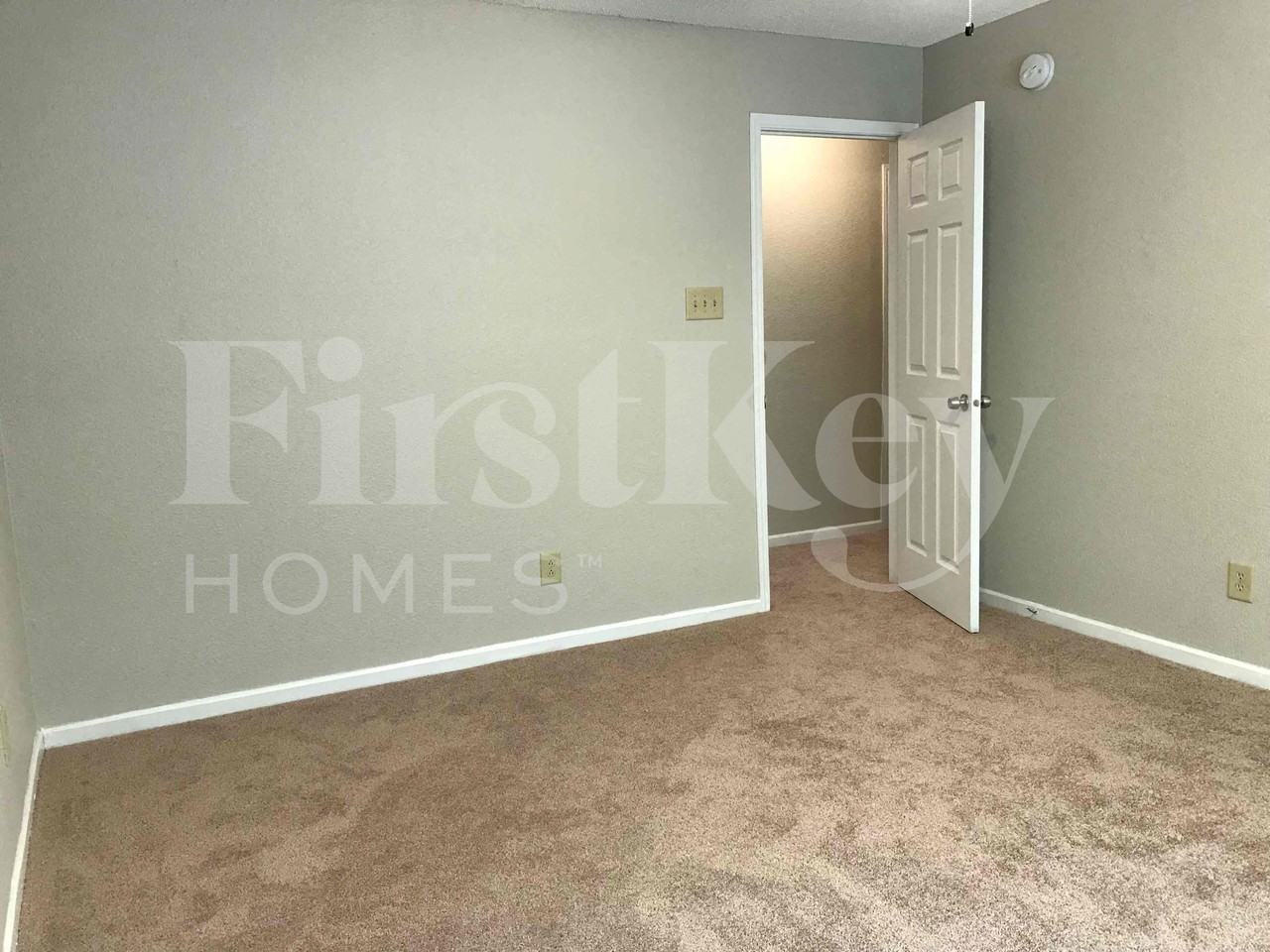 1947 Prairie Sky Ln - Photo 6 of 13