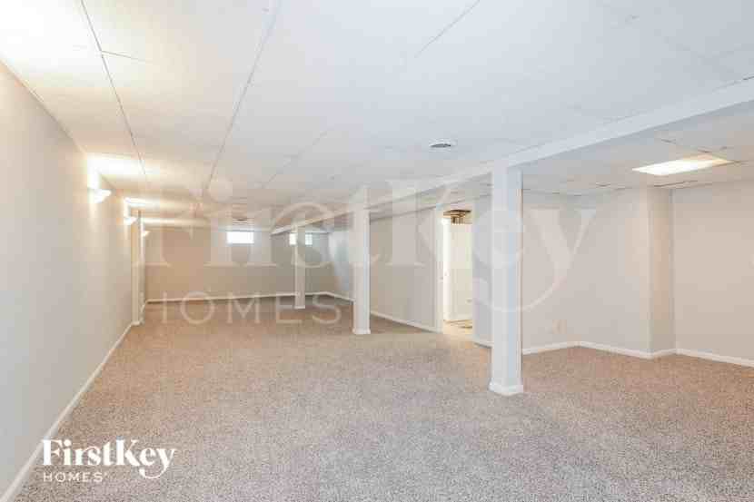 1560 Leisure Dr - Photo 7 of 16