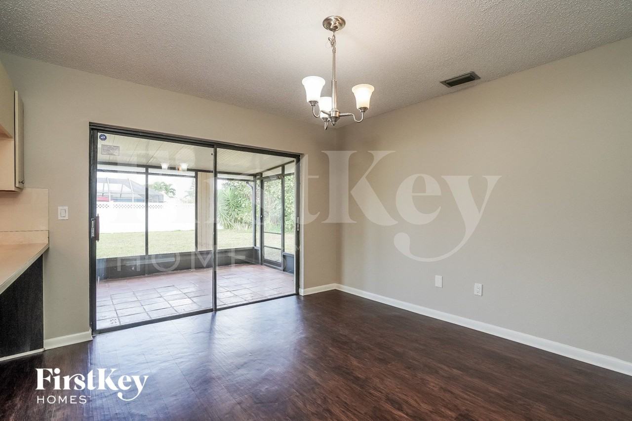 1307 Sestreet - Photo 5 of 15