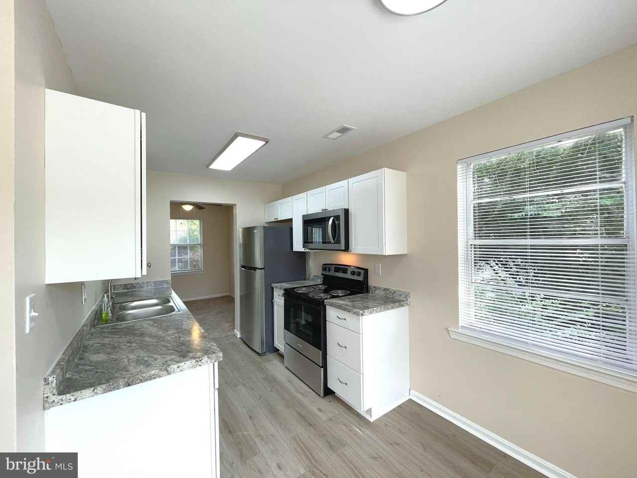 22023 Valley Estates Dr - Photo 5 of 16