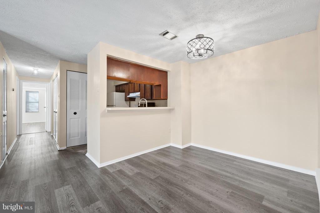 26008 Brigadier Pl ##E - Photo 5 of 25