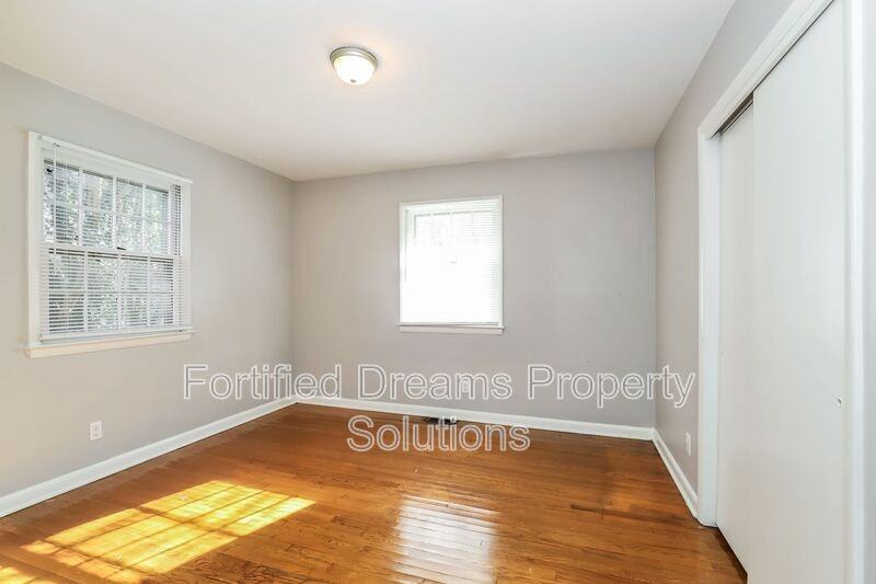 1801 W Cone Blvd - Photo 6 of 20