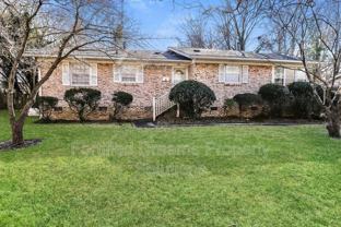 1801 W Cone Blvd - Photo 1 of 1