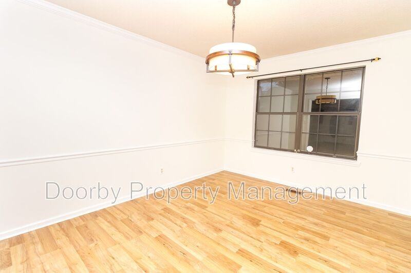 8807 Heathfield Dr - Photo 5 of 21