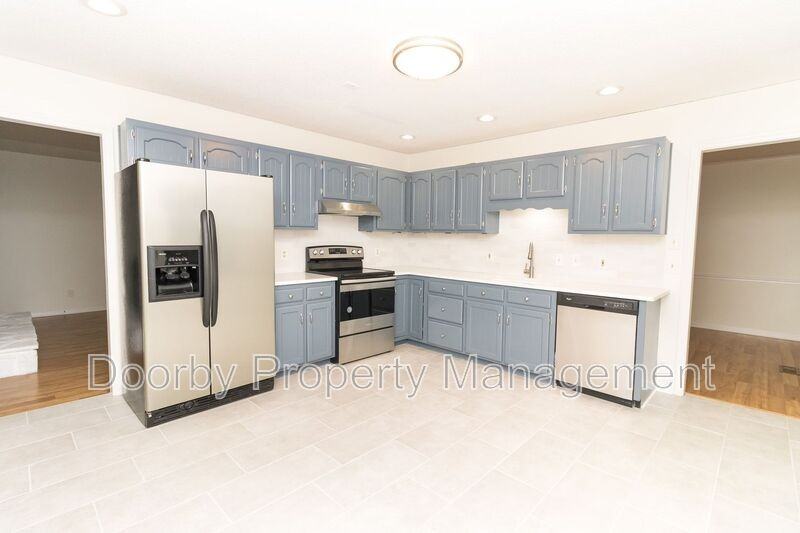 8807 Heathfield Dr - Photo 7 of 21