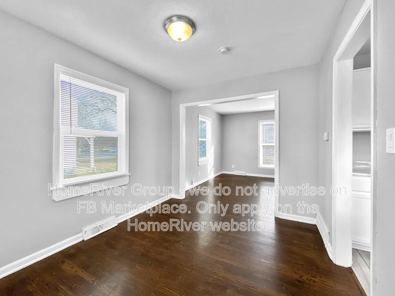 6626 Metcalf Ave - Photo 6 of 22