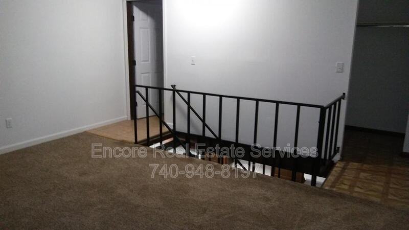 1119 Hollander St Apt B - Photo 2 of 6