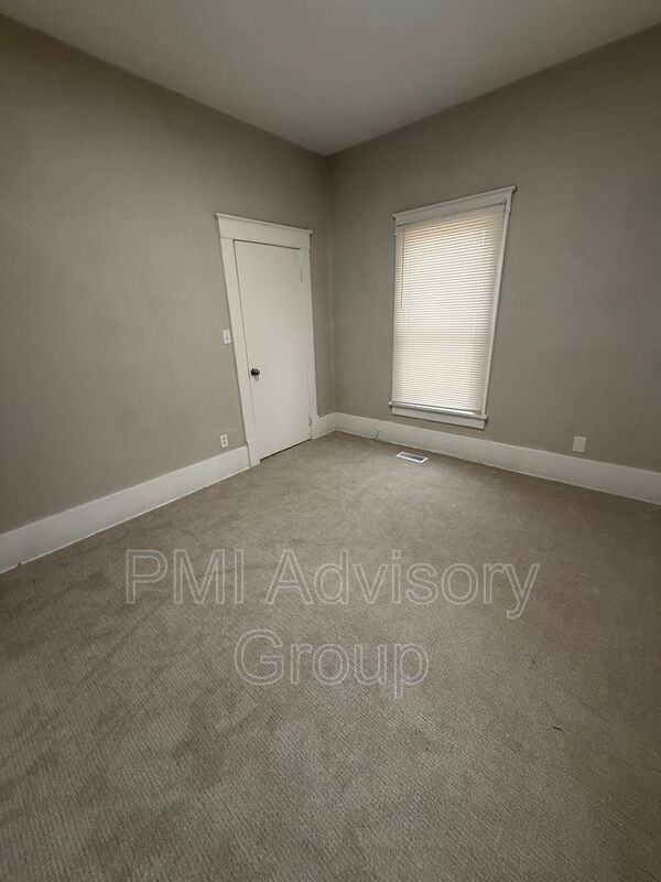622 Navarre St - Photo 5 of 7
