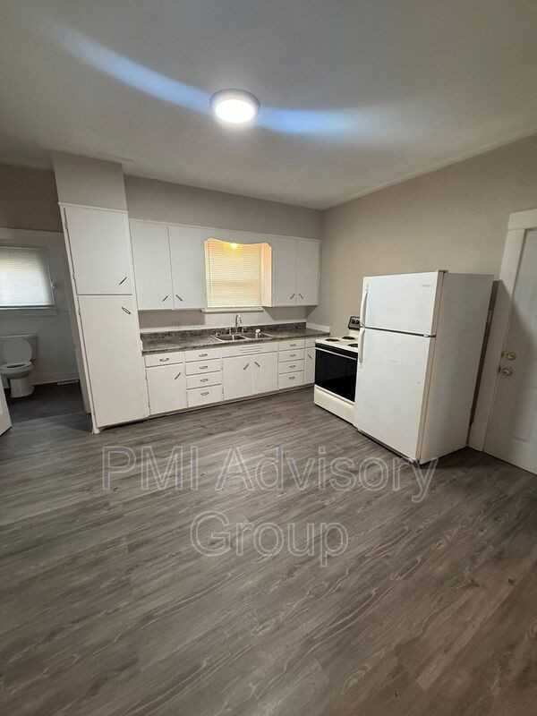 622 Navarre St - Photo 6 of 7