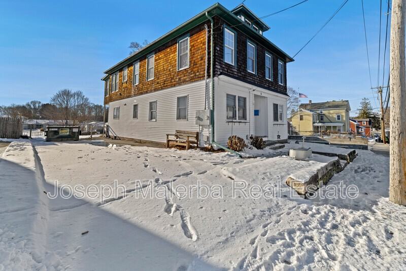 95 Ashland St #1stFL - Photo 2 of 28