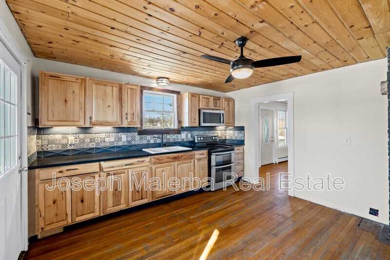 95 Ashland St #1stFL - Photo 7 of 28