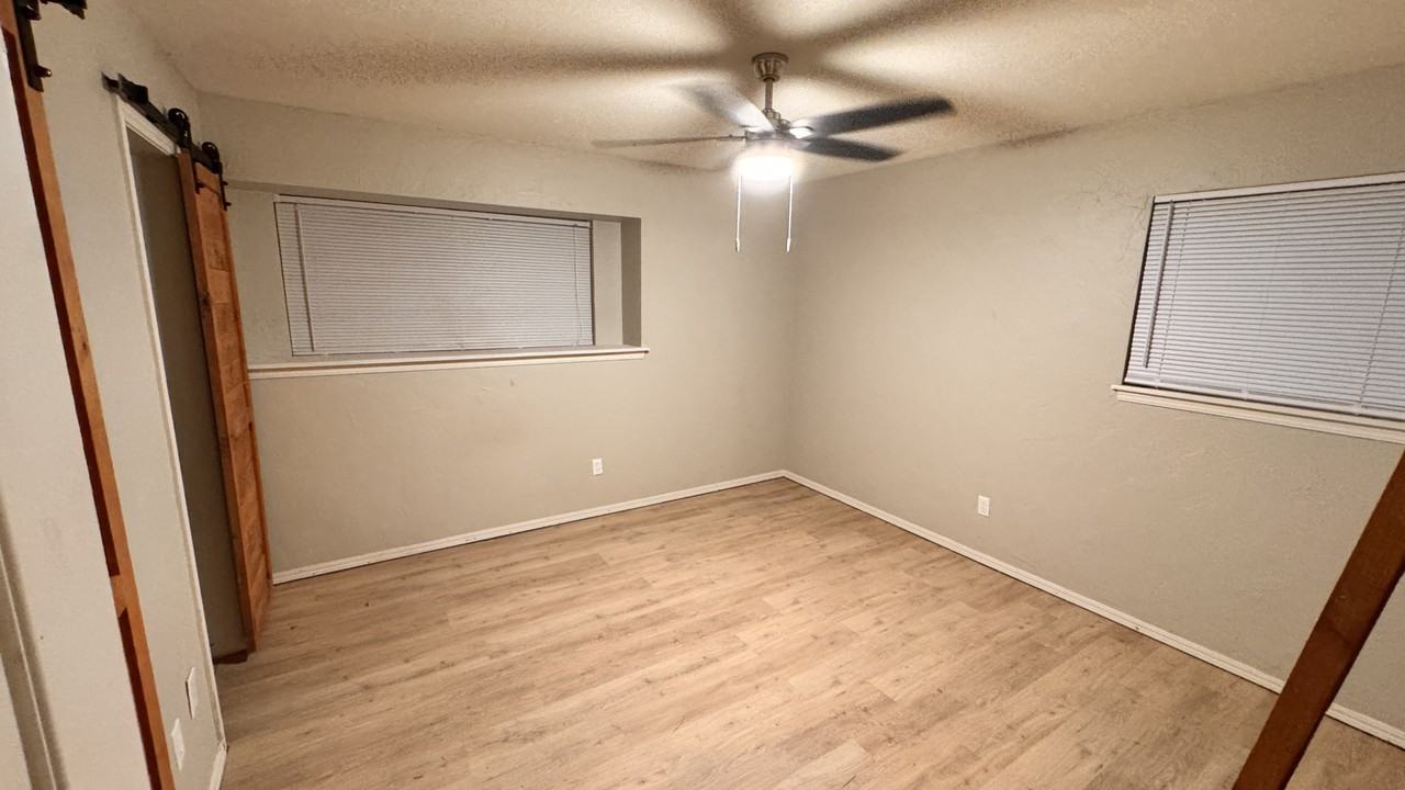 6820 Nw 20th St - Photo 2 of 13