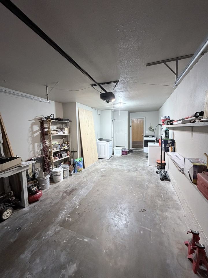 6820 Nw 20th St - Photo 5 of 13