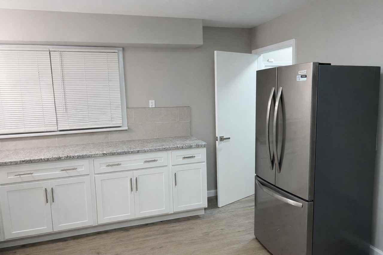 1141 June Ave #005 - Photo 3 of 14