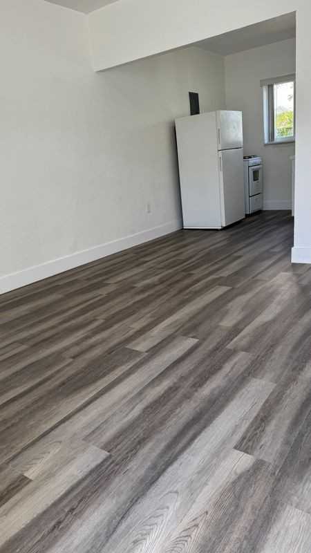 159 E 2nd St ##4 - Photo 6 of 8