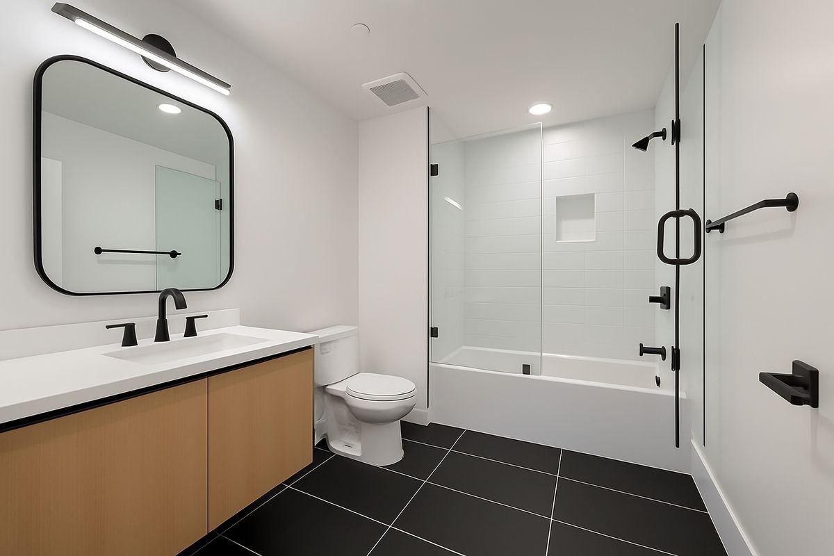 5813 Lexington Ave ##201 - Photo 5 of 7