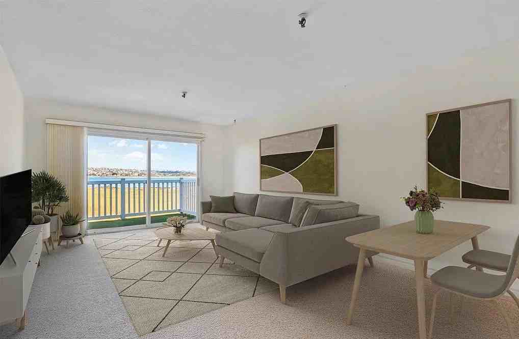 4015 Crown Point Dr - Photo 3 of 9