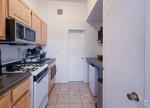 100 N Main St - Photo 3 of 5