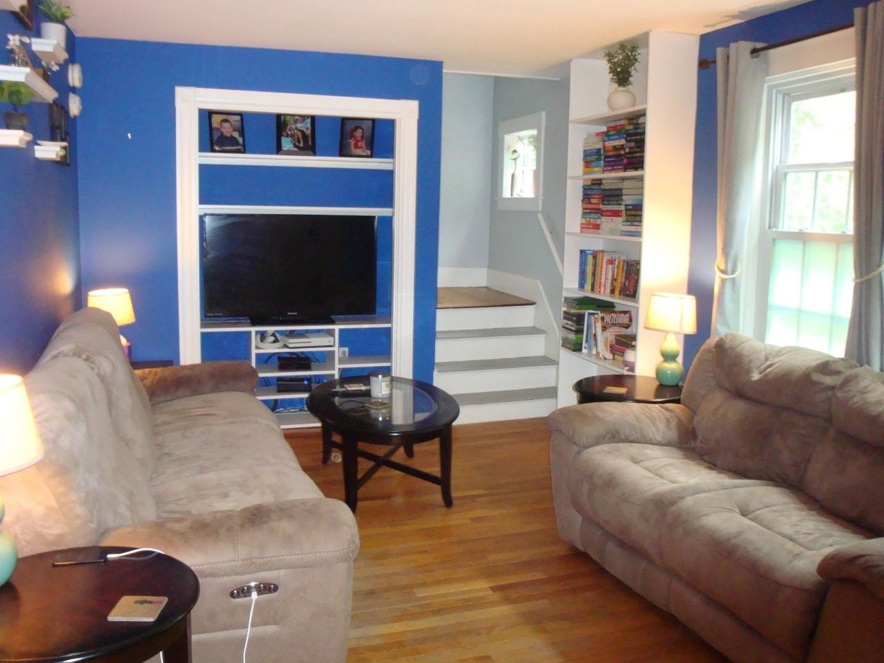 204 Elm St - Photo 2 of 8