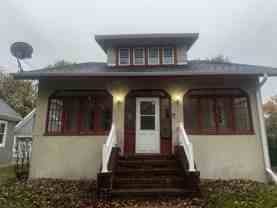 1118 8th Ave S - Photo 1 of 1