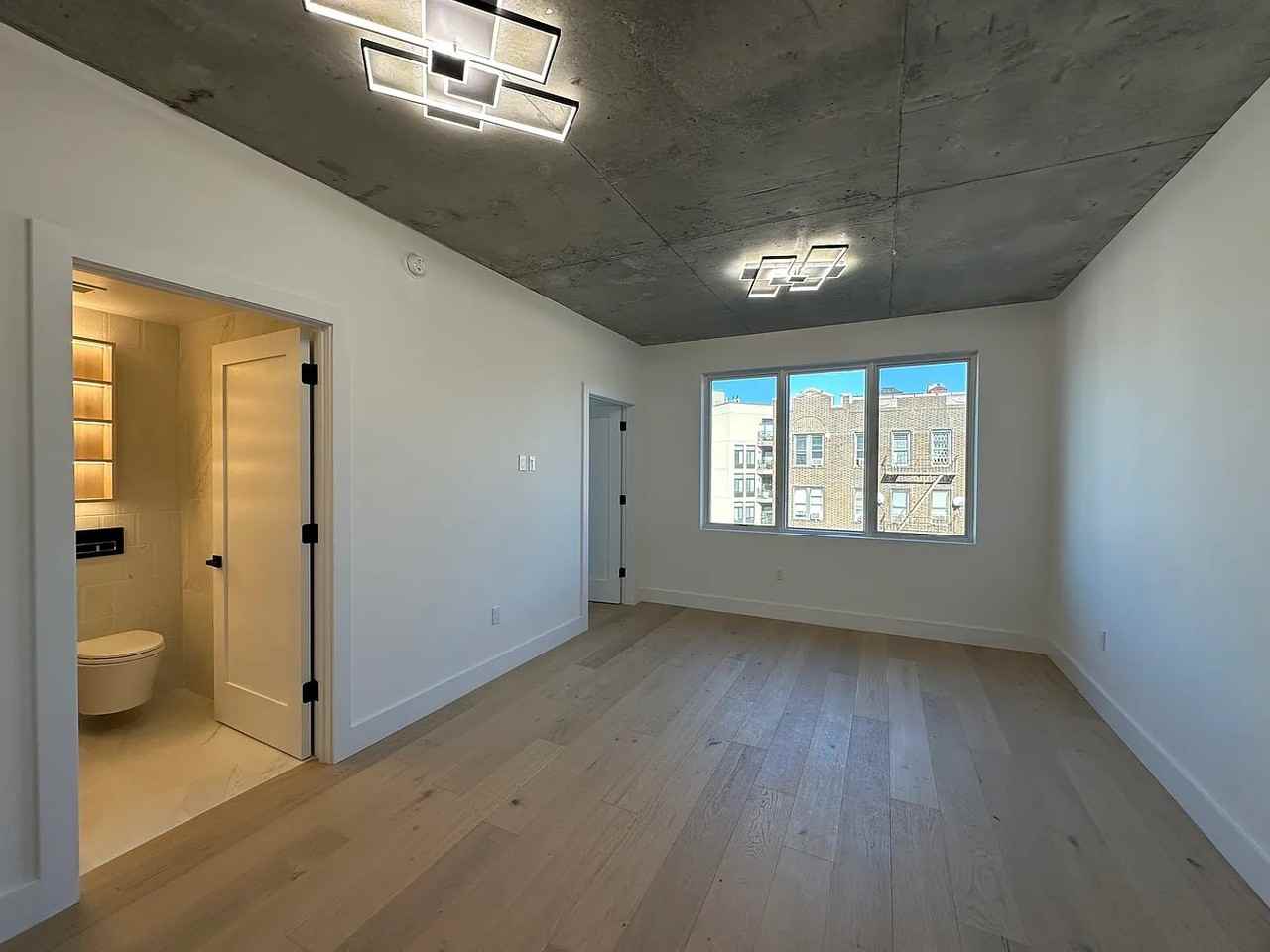 1216 30th Ave #402 - Photo 3 of 10