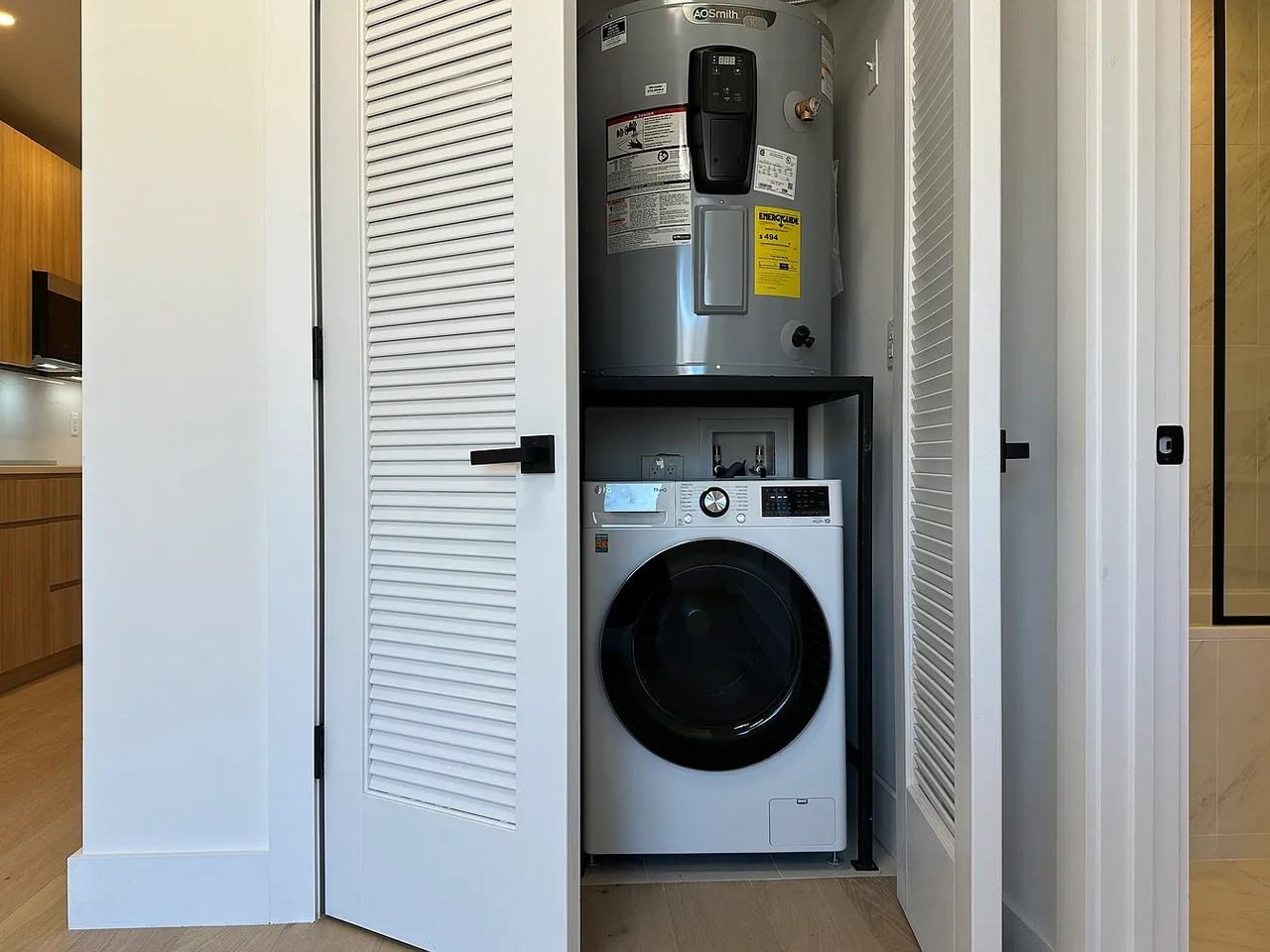 1216 30th Ave #402 - Photo 4 of 10