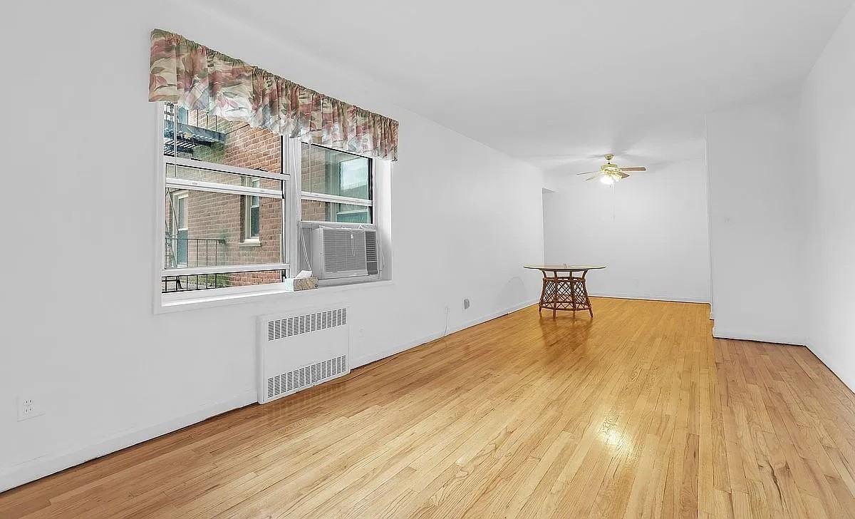 2621 Union St #2F - Photo 2 of 8